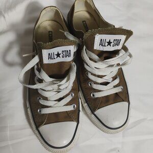 Converse Chuck Taylor All Star Brown Low Top Sneakers Women’s 7